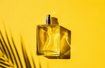 Why Everyone Smells the Same: Breaking Free from Trend Fragrances